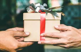 Ikuti 60 tutorial dan demo untuk hadiah valentine buatan sendiri yang akan membuat liburan tahun ini lebih romantis dari sebelumnya untuknya. Senarai Lengkap Cadangan Hadiah Untuk Lelaki Suami Boyfriend Ayah