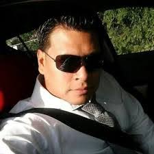 Geoffrey Henning's Instagram, Twitter & Facebook