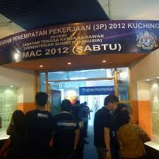 Pejabat tenaga kerja miri, tingkat 3, wisma persekutuan, jalan gartak, peti surat 541, 98000 miri (9,170.25 mi) miri, sarawak, malaysia 98000. Permata Carpark Seafood Restaurant In Kuching