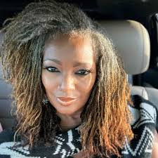 Nadia Sinclair (MrsNadiaSinclair)