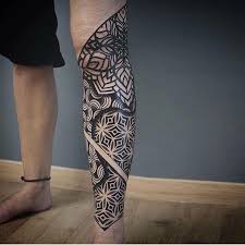 Pin By Eythor Karlsson On Geometric Tattoos Tattoos For Guys Tattoos Leg Tattoo Men