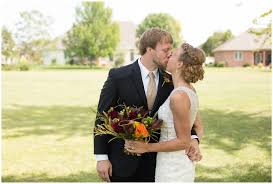La rosa' weddings photography is a wedding, family, and engagement photographer. Metamora Illinois Classic Black Gold Wedding Photographer Lauren Westrich Photography