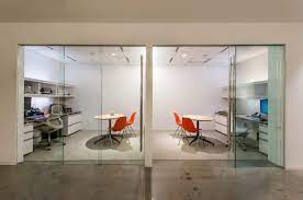 We provide our internal glass sliding doors to the brisbane, gold coast, tweed coast, byron bay area and beyond. Frameless Glass Sliding Doors For A Modern And Vibrant Feel Klein