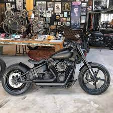 Harley Fatboy By Shibuyagarage Scrambler Tracker Bobber Caferacer Caferacers Harley Fatboy Harley Street Bob Harley Davidson Dyna