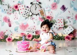 Birthday Outing Ideas For Adults Nj Cake Smash Smash Session First Birthday Nj Photographer Nj Photography Onederland Birthday Party Alice In Wonderland Cakes Alice In Wonderland Birthday