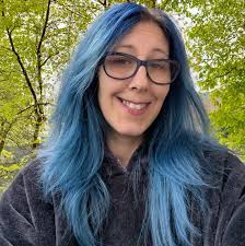 Just wanted to share my mystery snail grow out tank. Sooo many colors lol  There are alot more just hatched that are too small to see yet. Grow babies  grow