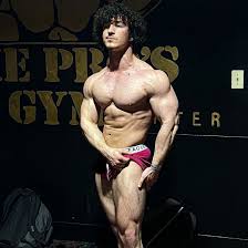 Max Tebbens (@tebbs.lifts) • Instagram photos and videos