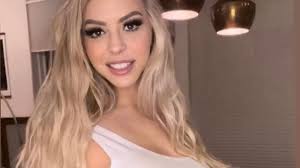 Tiene 30 años, trabaja como "novia profesional", gana 100 dólares por  minuto y en 5 años planea jubilarse