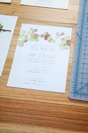 Diy Pressed Flower Wedding Invitations Free Printables Pressed Flower Wedding Invitations Wedding Invitations Diy Flower Wedding Invitation