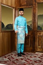 Semuanya hanya di shutdown sale @starvilion, di seksyen 7, shah alam & secara online di @starvilion. 25 Trend Terbaru Baju Melayu Wak Doyok Jakel Lamaz Morradean
