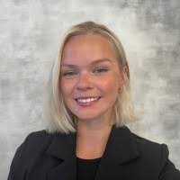 Kimberly Slone's Instagram, Twitter & Facebook