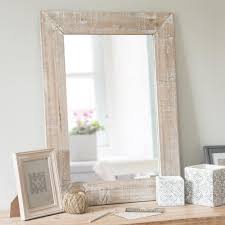 Facile et rapide, c'est une idée de déco originale qui mérite d'être réalisée ! Miroir En Sapin Blanchi 55x75 Southport Maisons Du Monde