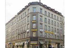 Easily accessible from outlying districts a central location for the new. Hotel Pension Central Gruppenhaus De
