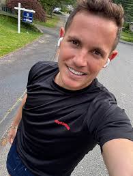 What social kickball teams are available in Chicago for fall season?