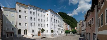 Hallein is a historic town in the austrian state of salzburg. Kolpinghaus Hallein Hotel Outdooractive Com