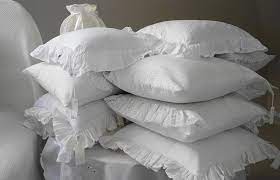 Pour les couettes naturelles : Quel Garnissage Pour Votre Couette La Compagnie Du Blanc