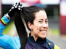 Mariana pajón y egan bernal de la luciérnaga. Npx 6uvkyiji0m