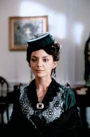 C'est pourtant sur le fiancé de sa cousine mélanie, ashley wilkes, qu'elle jette son dévolu. 280 Idees De Scarlett Suite Film Autant En Emporte Le Vent Autant En Emporte Le Vent Scarlett Film