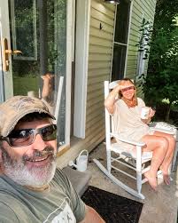 Let's get a cute photo sipping our coffee… Holy sunshine, it's going to be  a hot one today! Thankfully today will be all about relaxing by the river  with my parents enjoying