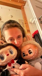 I'm sooooo happy! I bought the King at PopMart and found a used Flip