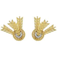 We did not find results for: Verdura Yellow Gold Platinum Diamond Target Earrings At 1stdibs