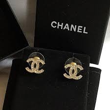 Earrings metal & strass gold & transparent. Chanel Cc Crystal Classic Gold Stud Earrings Women S Fashion Jewellery On Carousell