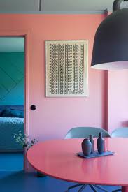 La Deco La Plus Adorable Au Monde Decouvrez Cette Maison Rose Bonbon Chambre Rose Et Bleu Association Couleur Et Maisons Roses