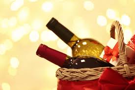 Send gifts, baskets, fruits and flowers to california. 6 Places To Find Discount Wine Gift Baskets Lovetoknow