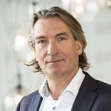 Ben Scheer's Instagram, Twitter & Facebook