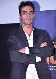 خان وجاكلين فرنانديز يصوران أغنية جديدة في بانكوك ارجون كابور وبارنيتي شوبرا في مشهد من فيلم faraar بريانكا شوبرا. Ø£Ø±Ø¬ÙˆÙ† Ø±Ø§Ù…Ø¨Ø§Ù„ Ø§Ù„Ø·ÙˆÙ„ Ø§Ù„ÙˆØ²Ù† Ø§Ù„Ø¹Ù…Ø± Ø¥Ø­ØµØ§Ø¡Ø§Øª Ø§Ù„Ø¬Ø³Ù…
