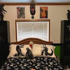 2 Pillow Fighting Godzilla Vs King Kong Pillowcases Fight Etsy Black Room Decor Black Rooms Godzilla Vs