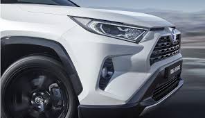 In the event your vehicle is stolen, toyota stolen vehicle trackingcs4 can work with police to help recover your car. Toyota Yaris Cross Kleiner Suv Mit Hybridantrieb