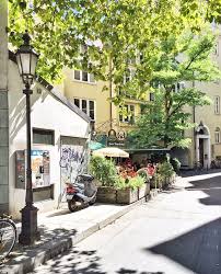 Ausfluge Mit Kindern In Munchen Im Fruhling Lieblingscafes Biergarten Picknick Platze Shopping Tipps Und Mehr Biergarten Munchen Restaurant Munchen Und Biergarten