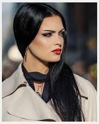 Five photos of Hannah