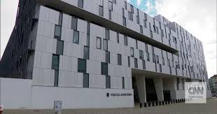 Onde este anunciava a intenção que tinha de cometer um atentado em . O Atacante De 18 Anos As Armas Encontradas O Plano Escrito Pj Explica Os Detalhes Do Ataque Terrorista Que Travou Na Universidade De Lisboa Cnn Portugal