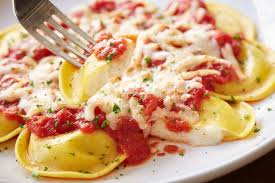 Cheese Ravioli At Olive Garden Olive Garden Cheese Ravioli Recipe Vegetarian Recipes Cheese Ravioli