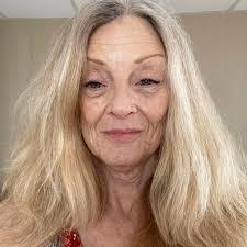 Jeri Grace's Instagram, Twitter & Facebook