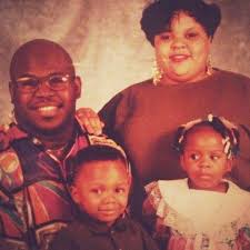Good news for david and tamela mann fans! David Tamela Mann Along With Their Children David Jr Tia Davidandtamela Davidmannjr Iamtiamann Tamela Mann Black Celebrity Couples Celebrity Families