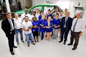 Id space vizzion auto vw betriebsratschef will emder werk ausgelastet sehen volkswagen werksurlaub. Volkswagen Werk Wolfsburg Begrusst Die Ersten Von Mehr Als 3 000 Ferienarbeitern Audi4ever