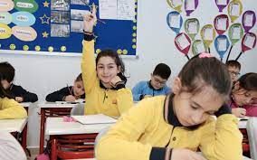Milyonlar öğrenci ve veli bu sorunun. Hangi Okullar Acilacak 2021 Kacinci Siniflar Okula Gidecek Internet Haber