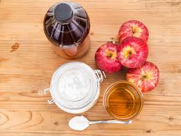 Apple cider vinegar contains anti fungal and antibacterial properties and thereby it eventually kills those bacteria and fungus which cause infection. Baking Soda And Apple Cider Vinegar Benefits And Risks