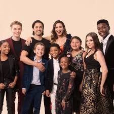 Repost From Theparkerbates Tuesday S Makin Me Miss This Is Us A Lot Mandymoore Miloventimiglia Sterlingbrown This Is Us Serie Celebs This Is Us