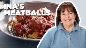 This easy meatball recipe is so easy to make and come out juicy and flavorful every time. Ina Garten Makes Her Top Rated Meatballs And Spaghetti Barefoot Contessa Food Network Youtube