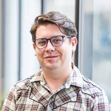 Randi Lowe's Instagram, Twitter & Facebook