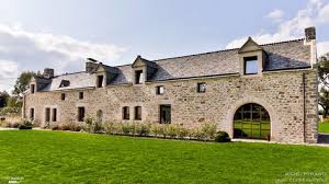 Le Pre Verdine Longere Transformee En Gite De Luxe Dans Le Golfe Du Morbihan 5 Etoiles 5 Epis Mic Maison Morbihan Maison En Pierre Renovation Maison Ancienne