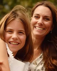 My wife asked me to help about 💯 fans, so I would like to know what  country you are from♥️🌹 send direct message something special for you