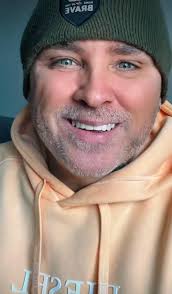 Hello honey ❤️‍🩹…………I really miss you so much ❤️‍🩹❤️‍🩹can you send me a  direct message by saying ( I miss you too 🥰❤️‍🩹 my love 😍 )