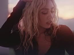 Review: Miley Cyrus: Endless Summer Vacation