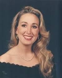 Janet Darling's Instagram, Twitter & Facebook