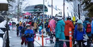 With one of the longest ski seasons in north america, one of the top things to do in whistler is of course to enjoy the snowy peaks. Massive Whistler Lineups Worry Some Skiers During Covid 19 Case Spike News